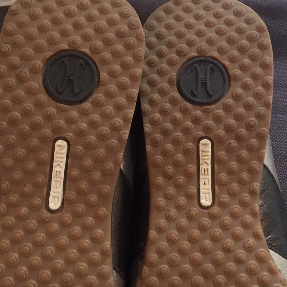 Shoes - Picture 3 of 7